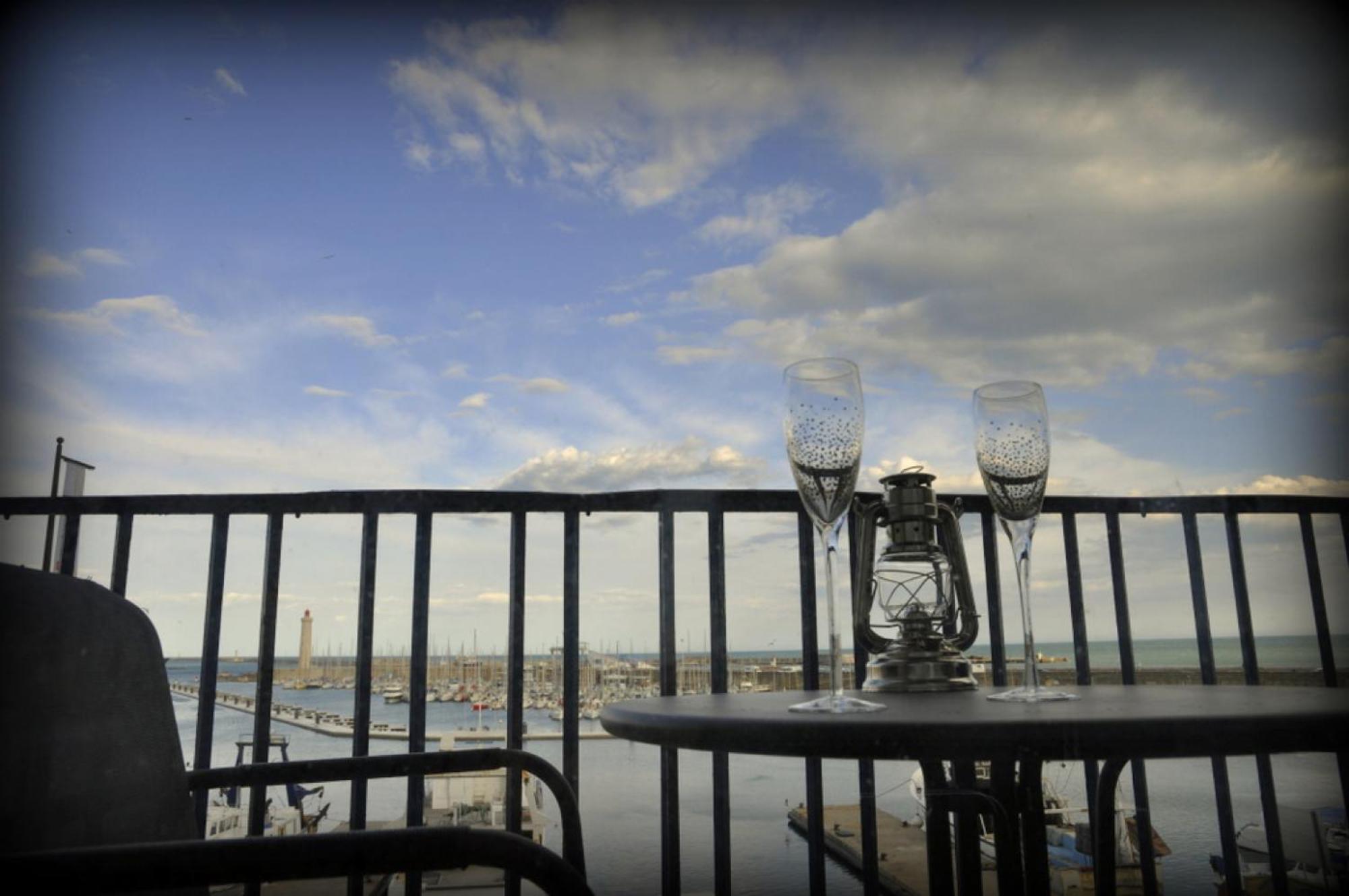 "Luigi" Balcon Sur La Mer Et Le Port De Sète Exteriér fotografie